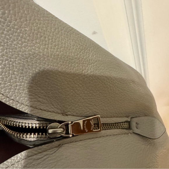 Coach Hadley Hobo In Color block 76088 in very good preowned condition - Picture 2 of 12